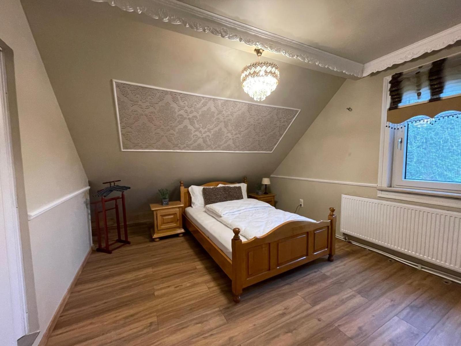 Boutique Hotel Am Bahndamm Нойхаус ам Ренвег Екстериор снимка