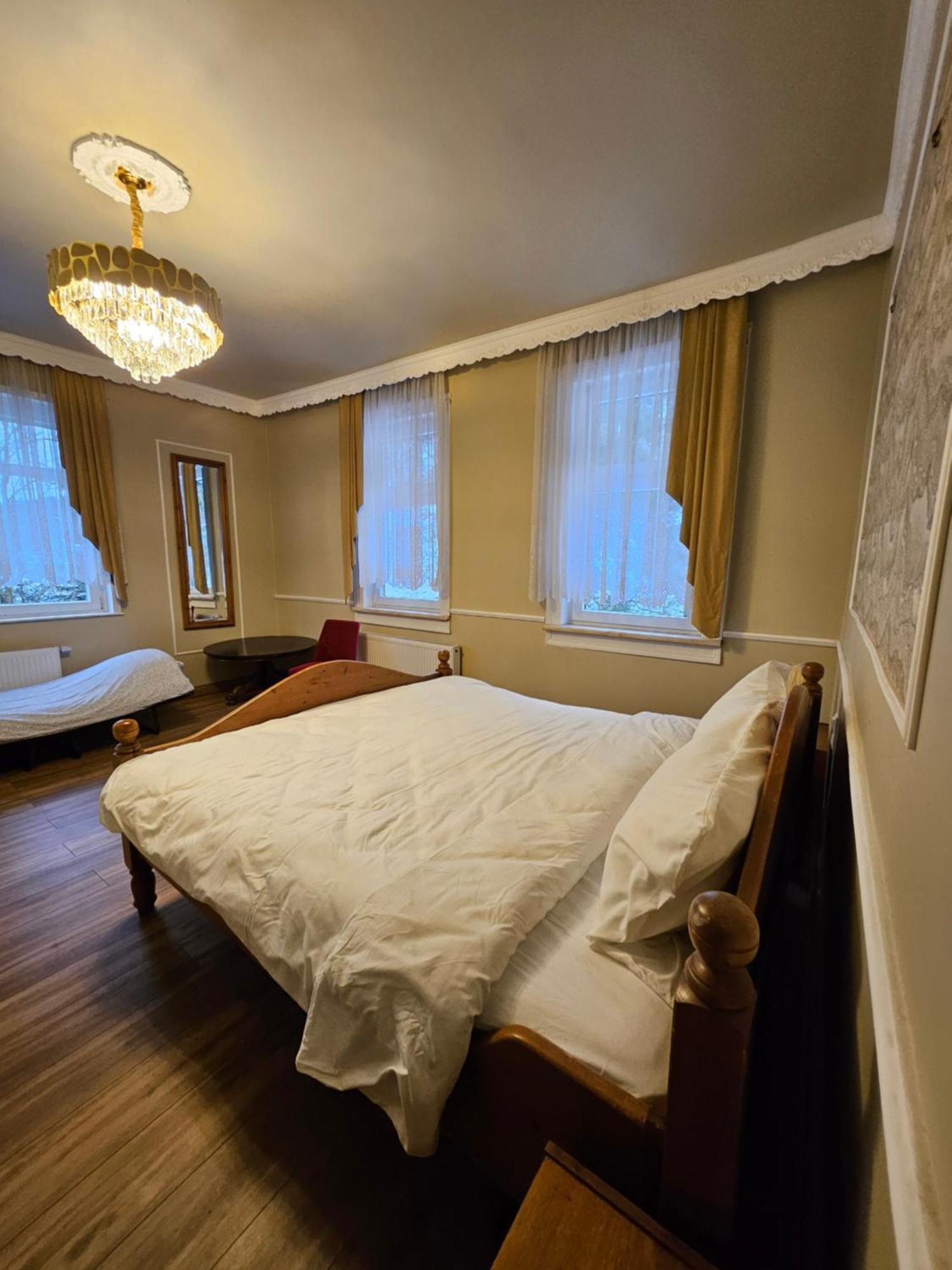 Boutique Hotel Am Bahndamm Нойхаус ам Ренвег Екстериор снимка